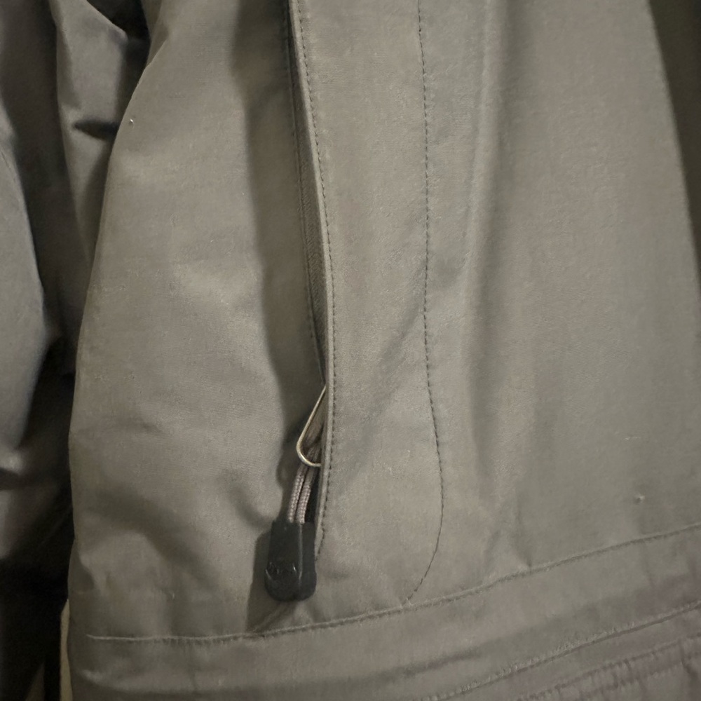 The North Face Gray Women's Parka - Picture 5 of 7